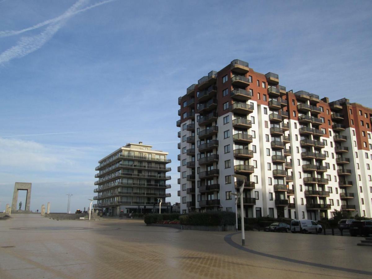 De Panne Plaza Appartement Buitenkant foto